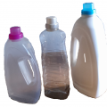 Nowe, nieużywane butelki plastikowe wraz z nakrętkami
