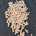 Pellet A1 z czystej trociny sosnowej producent