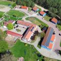 Unikatowe gospodarstwo z hotelem, stajnią i pozwoleniem na budowę