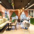 Kawiarnia z bawialnią - lokal gastronomiczny, ogród